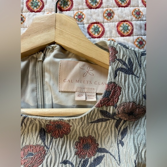 EUC Gal Meets Glam Lola Dancing Daisy Jacquard Midi Dress Size 4P Retails $188 - Picture 7 of 10